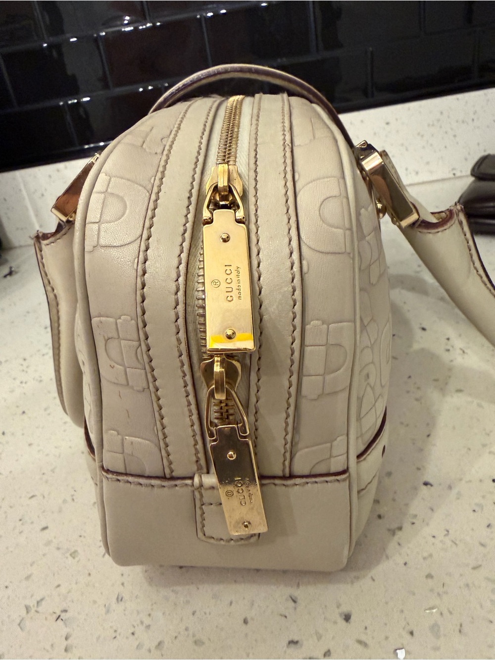 Gucci Cream Embossed Satchel Handbag with Gold Buckle - Picture 5 of 9